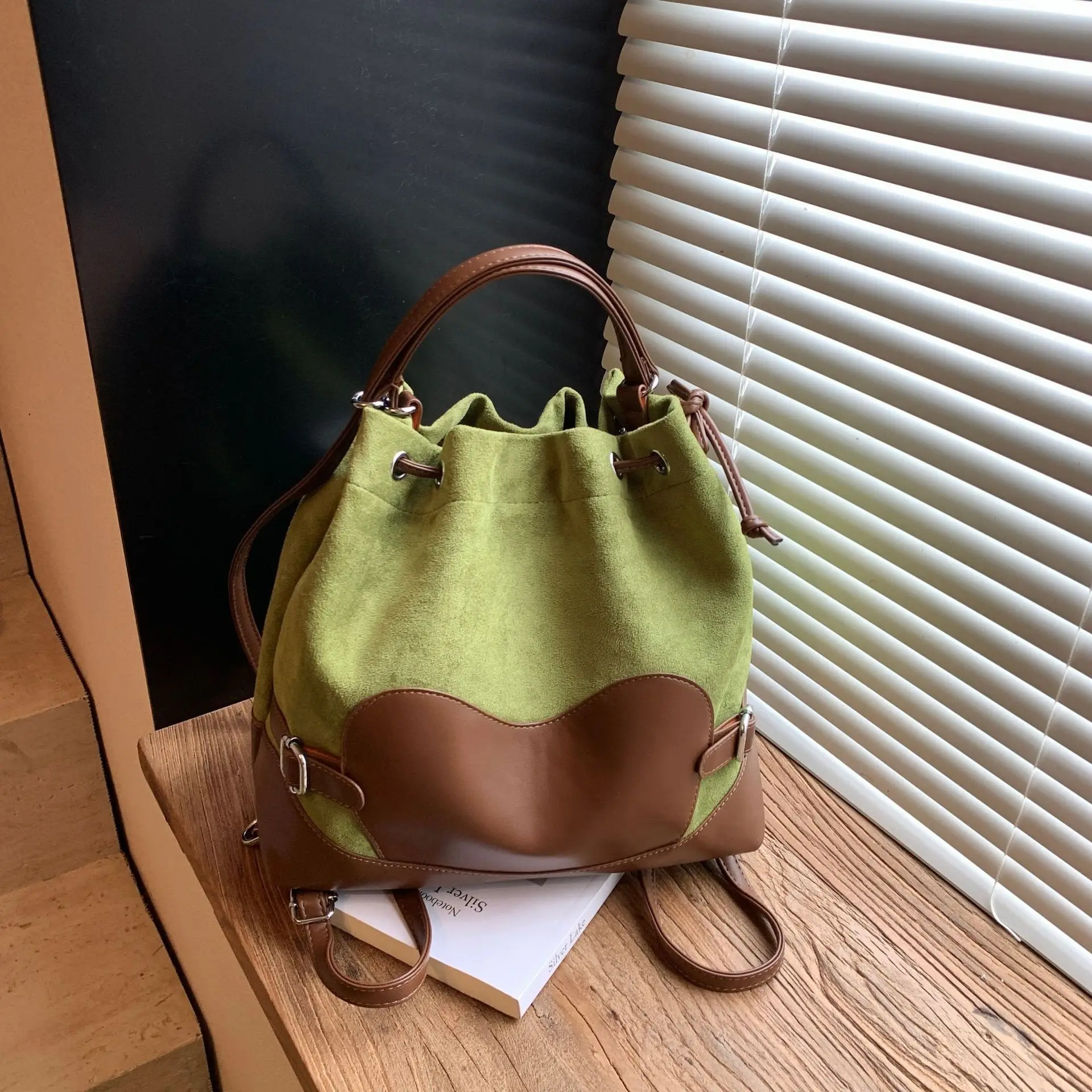 

2026 Lazy Wind Matte Multi-functional Women's Bag New Fashion Suede Pleated Bucket Bag Winter Multi-purpose Shoulder Backpack