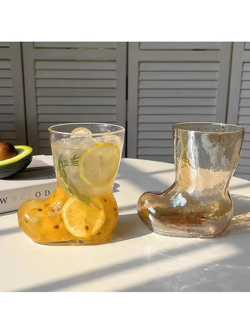 Creative Transparent Glass Beer Cup in the Shape of Crystal Shoes Funny Drink Cup High Borosilicate Glass Heat Resistant 400ml