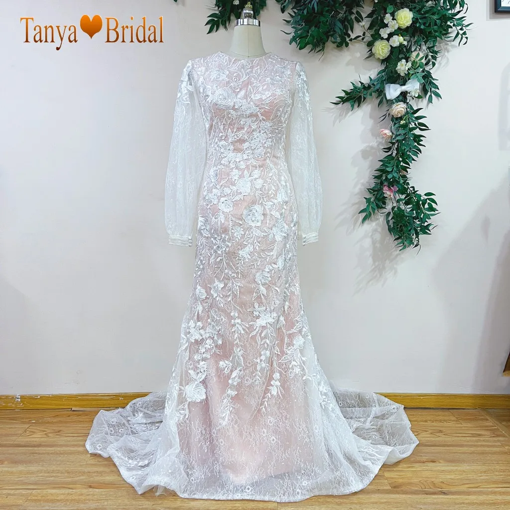 Mermaid Wedding Dress Long Sleeves Scoop Neck With Pearls Lace Appliques Court Train Baby Pink Lining Bridal Gown