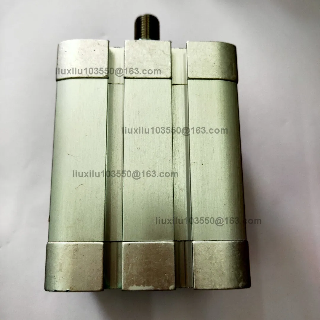 ADN-50-40-APA 536316   Filetage externe pour cylindre FESTO