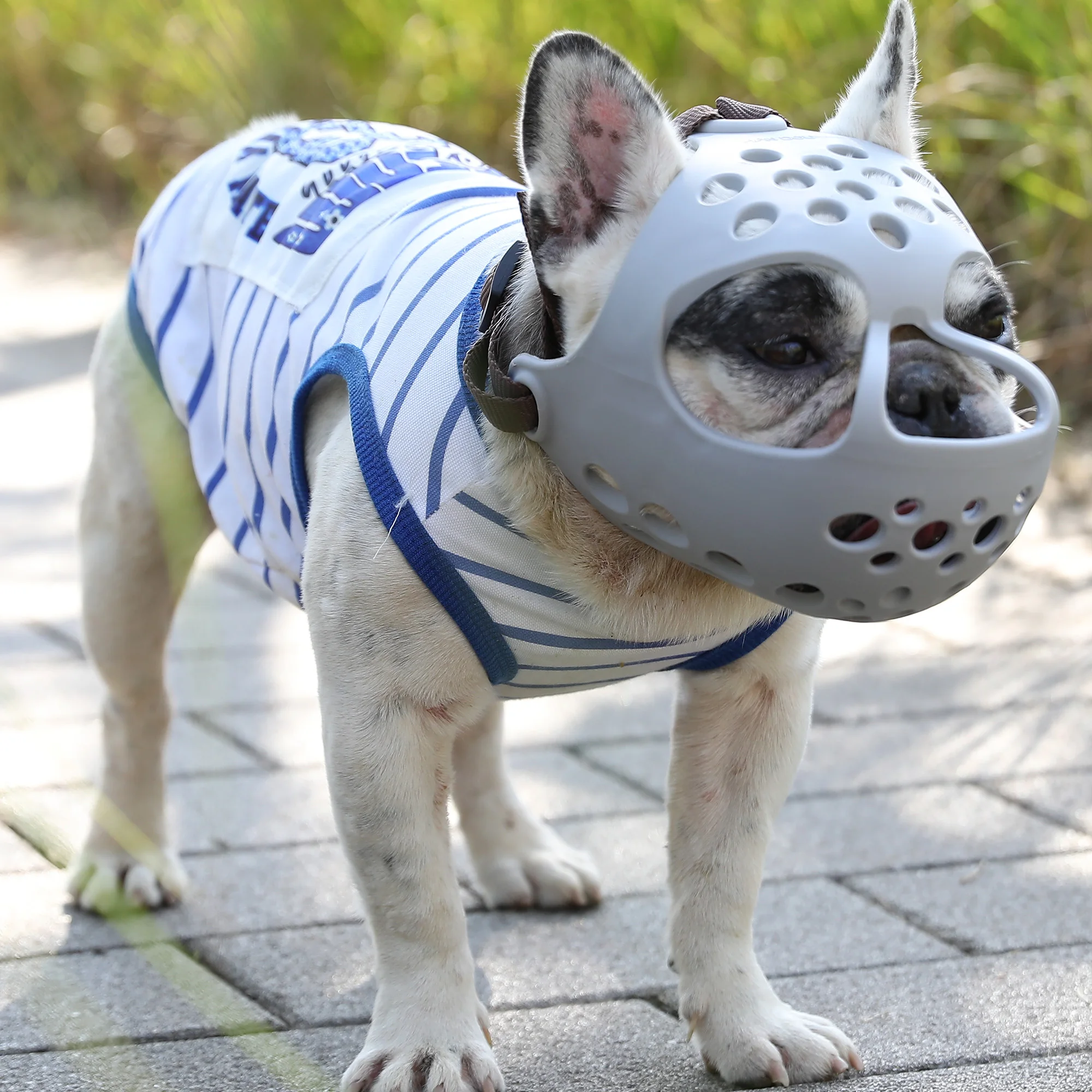 

Soft Rubber Bulldog Muzzle for French Bulldog Pug, Anti Bite Breathable Comfortable Dog Muzzle for Short Snout Flat Face Dogs