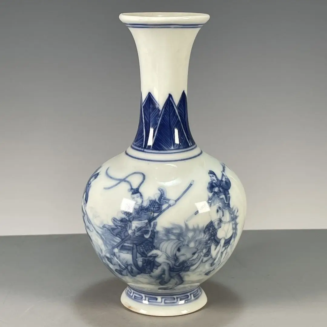 Blue White Porcelain Appreciation Vase Ming Qing Style Hand Painted Three Heroes Fight Lü Bu Figure Pattern Ceramic Collectible