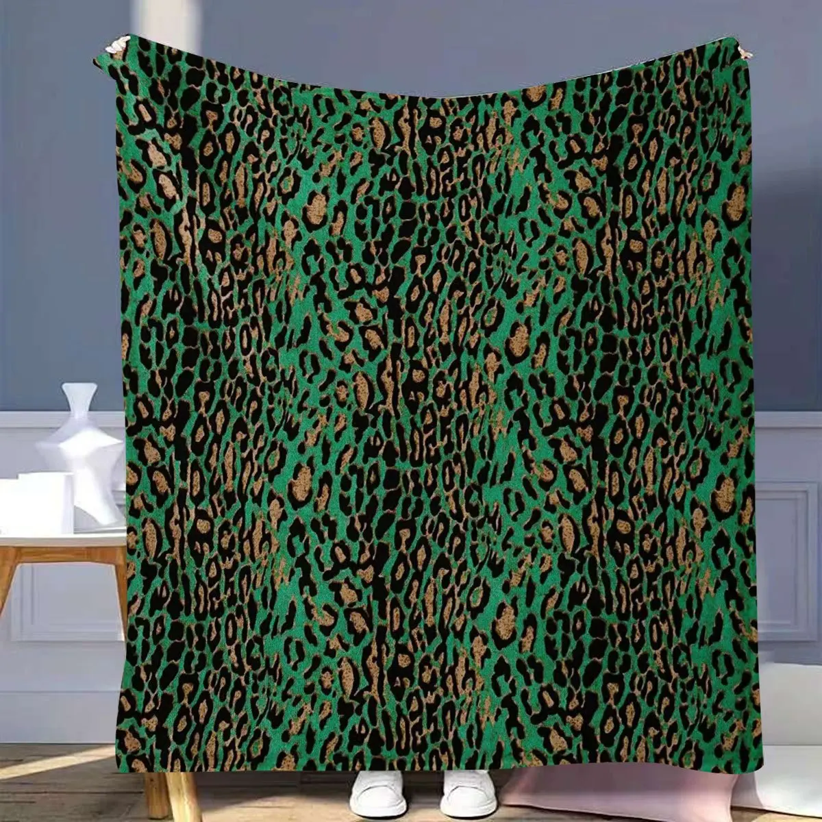 1pc Luxurious Leopard Print Blanket, Winter Warm Throw for Home, Sofa Cover, Office Nap Blanket, Bedroom Decorative Blanket, Sof