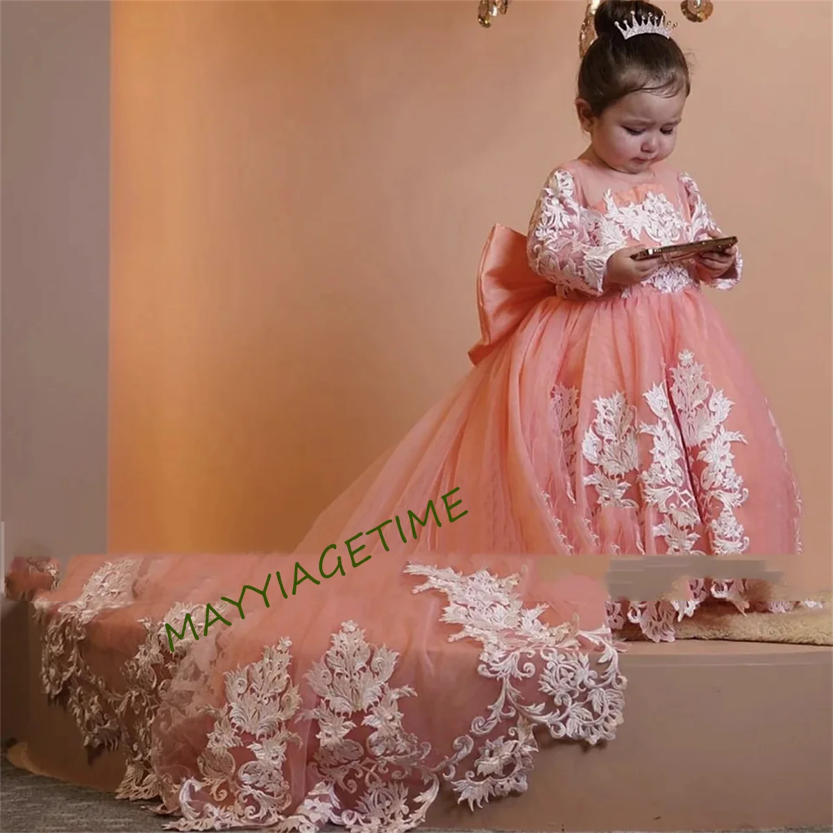 First Communion Fluffy Wedding Flower Girl Dresses Applique Party Dresses Girl Ball Gown Age 2-16 years Sheer Neck Lace