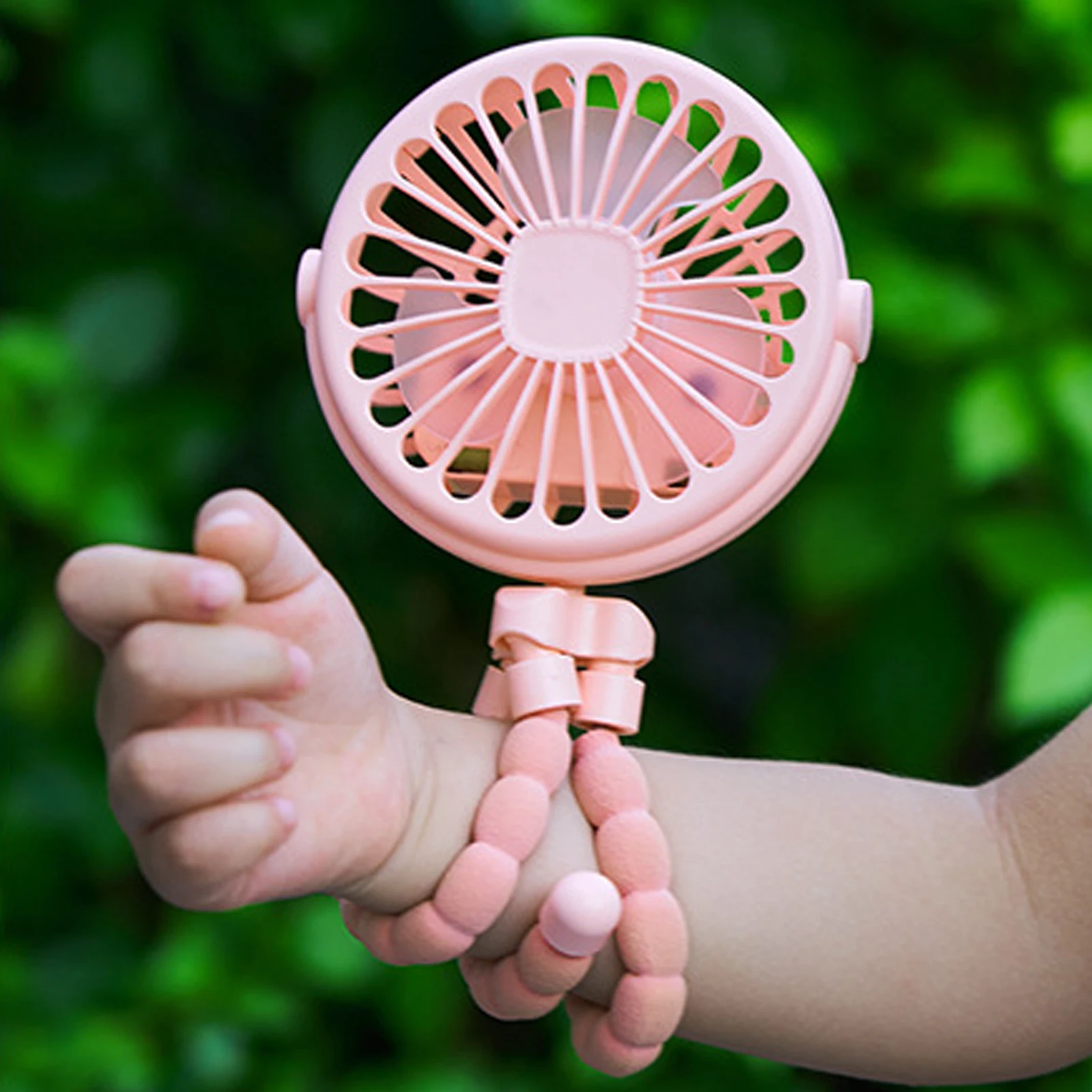 Baby Car Fan Baby Stroller Fan Quiet Lightweight Battery Operated Clip On USB Portable for Outdoors for Camping
