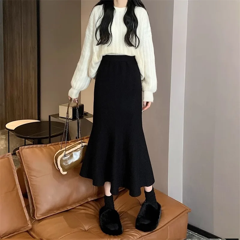 

Design Sense Niche Knitted Midi Skirt for Women High Waist Slimming Skirt Short and Versatile Fishtail Skirt Mid Length Skirt