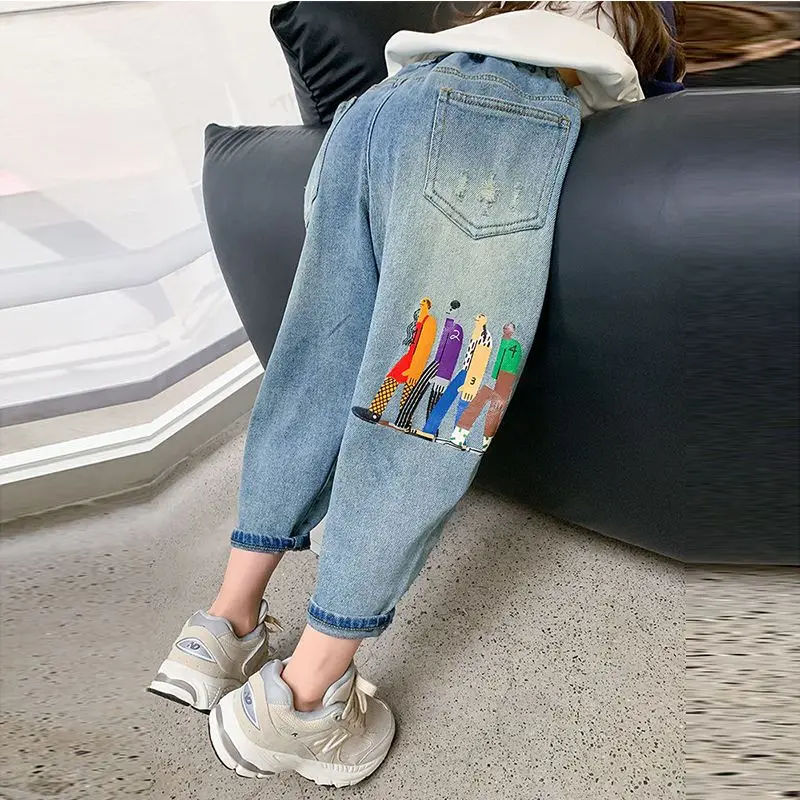 Girls\' Denim Spring and Autumn 2023 New Korean Ripped Children\'s Summer Western Style Loose Trousers