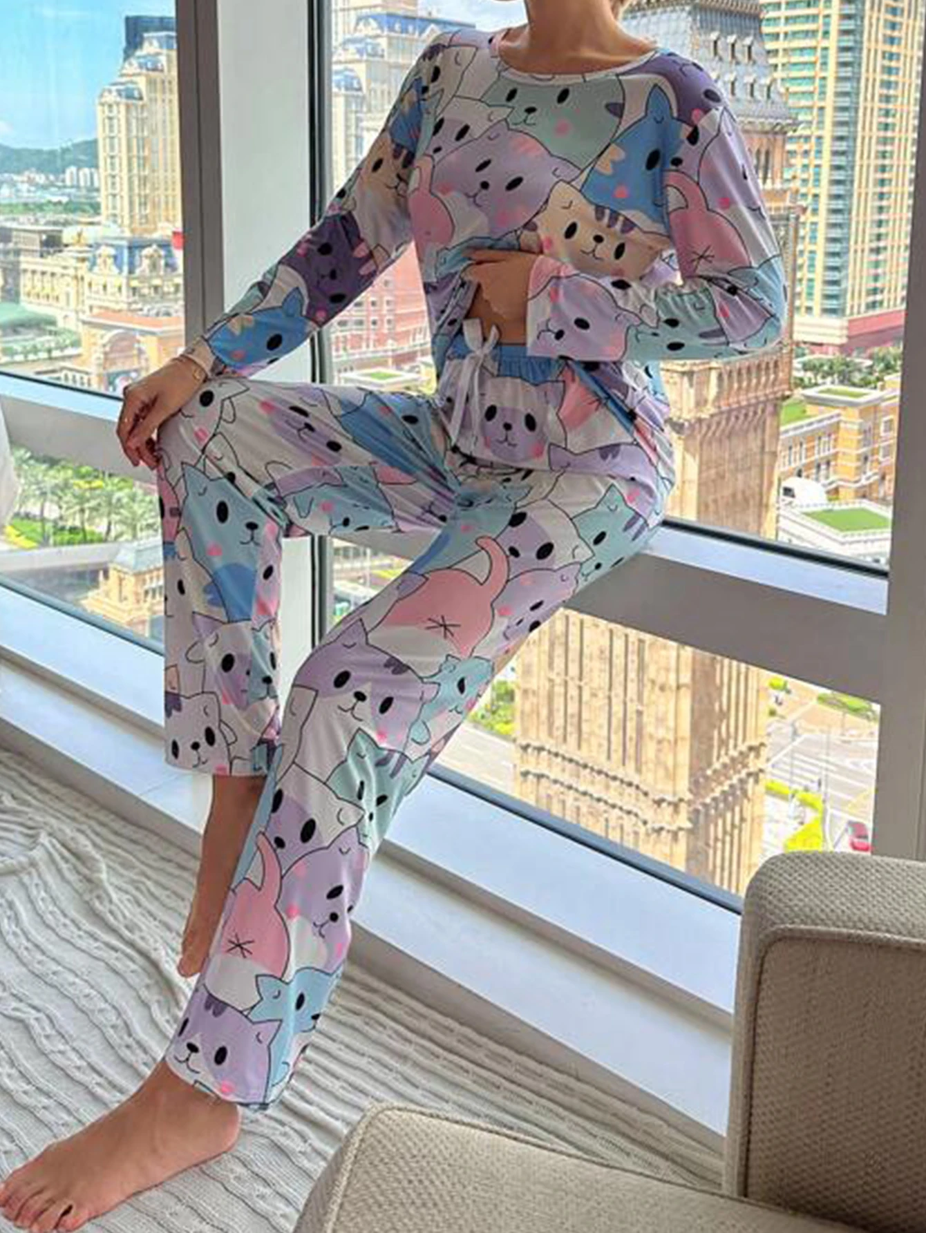 Allover Prints Cartoon Cat Women Pajama Set Long Sleeves Crew Neck Top Elastic Tied Bow Pants Sleepwear Set Casual Autumn