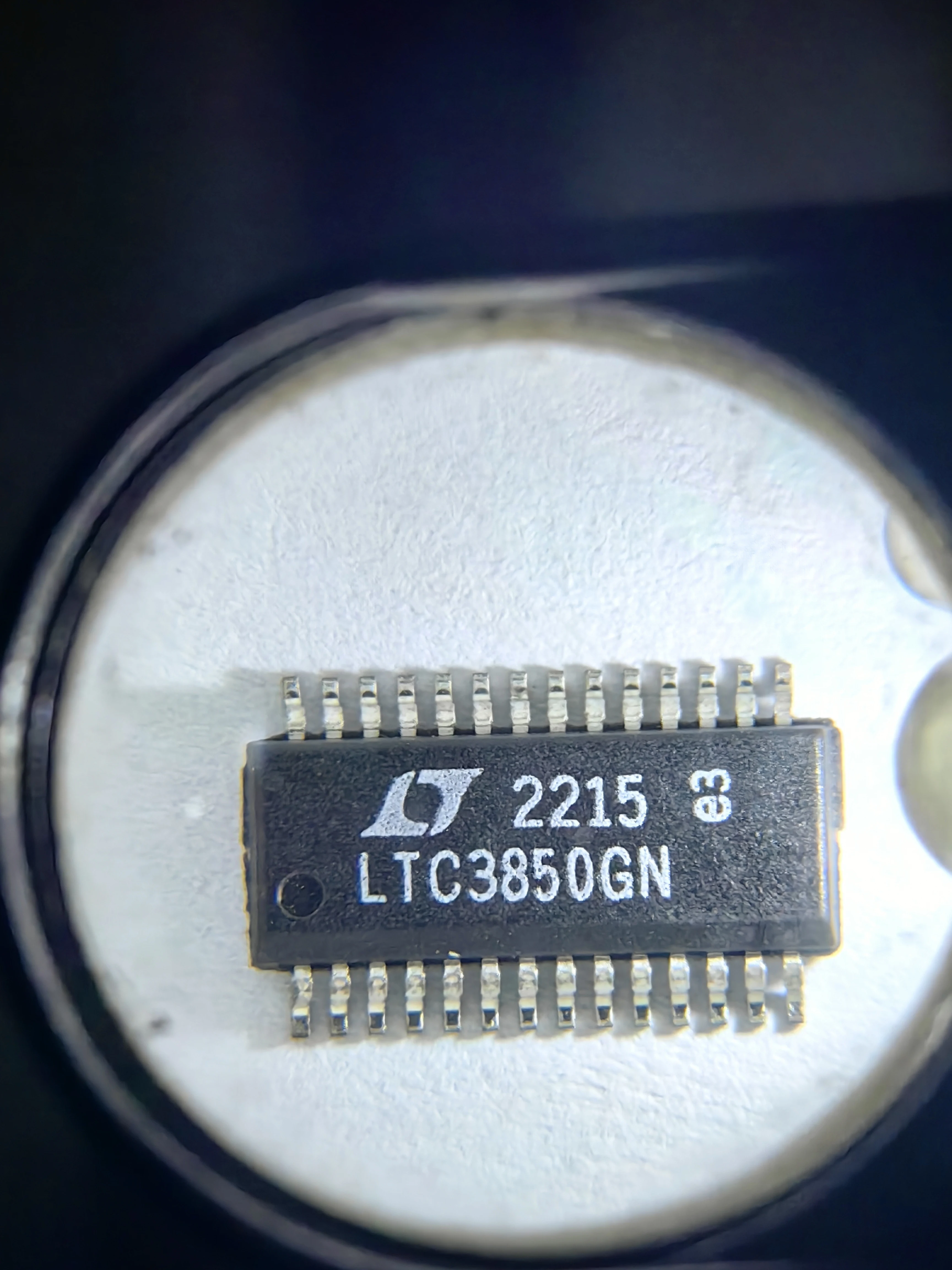 LTC3850 LTC3850EGN LTC3850IGN LTC3850EGN-2 LTC3850IGN-2 - Dual, 2-Phase Synchronous Step-Down Switching Controller
