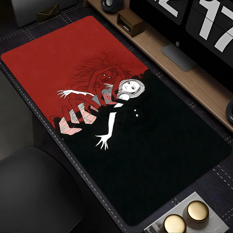 XXL Alas Mouse Hitam dan Putih Alas Keyboard Gaming Alas Meja Definisi Tinggi Lucu Besar Alas Keyboard Anime Horor Junji Ito