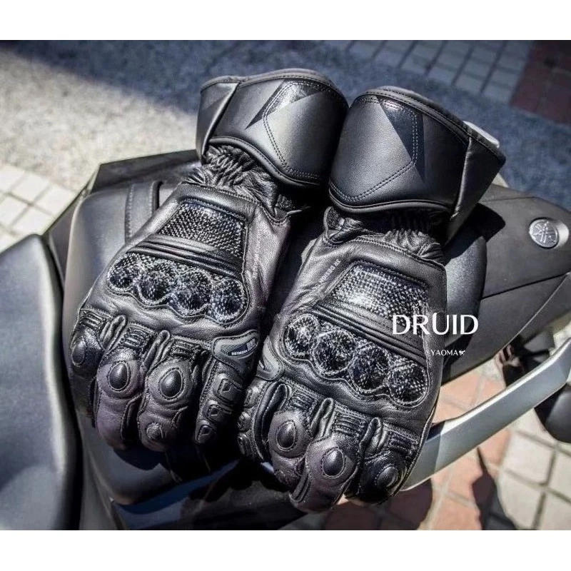 

GP DRUID 4 Motorcycle Gloves Carbon Fiber Cowhide Moto Gloves Men Motocross Racing Gloves Breathable Guantes Moto Four Seasons