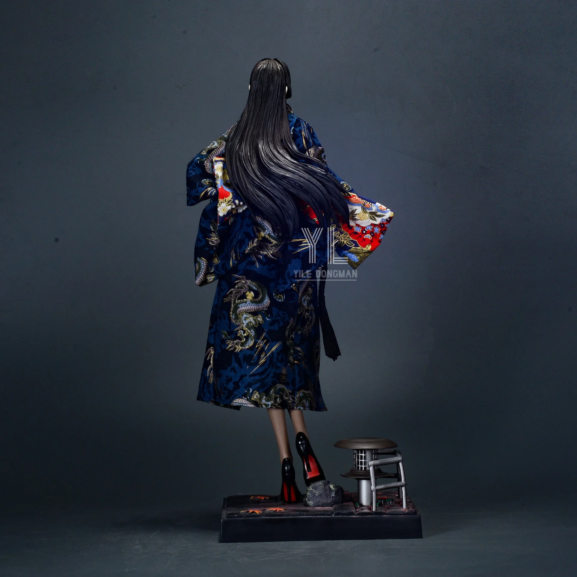 Uta Kimono Empress Boa Hancock High Quality One Piece Anime Figure Model Boutique Large Decorative Desktop Scene Model Gift