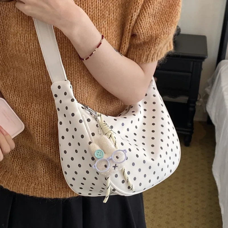 Niche design polka dot bag women's 2026 new Sen Meng trend messenger bag commuter dumpling bag