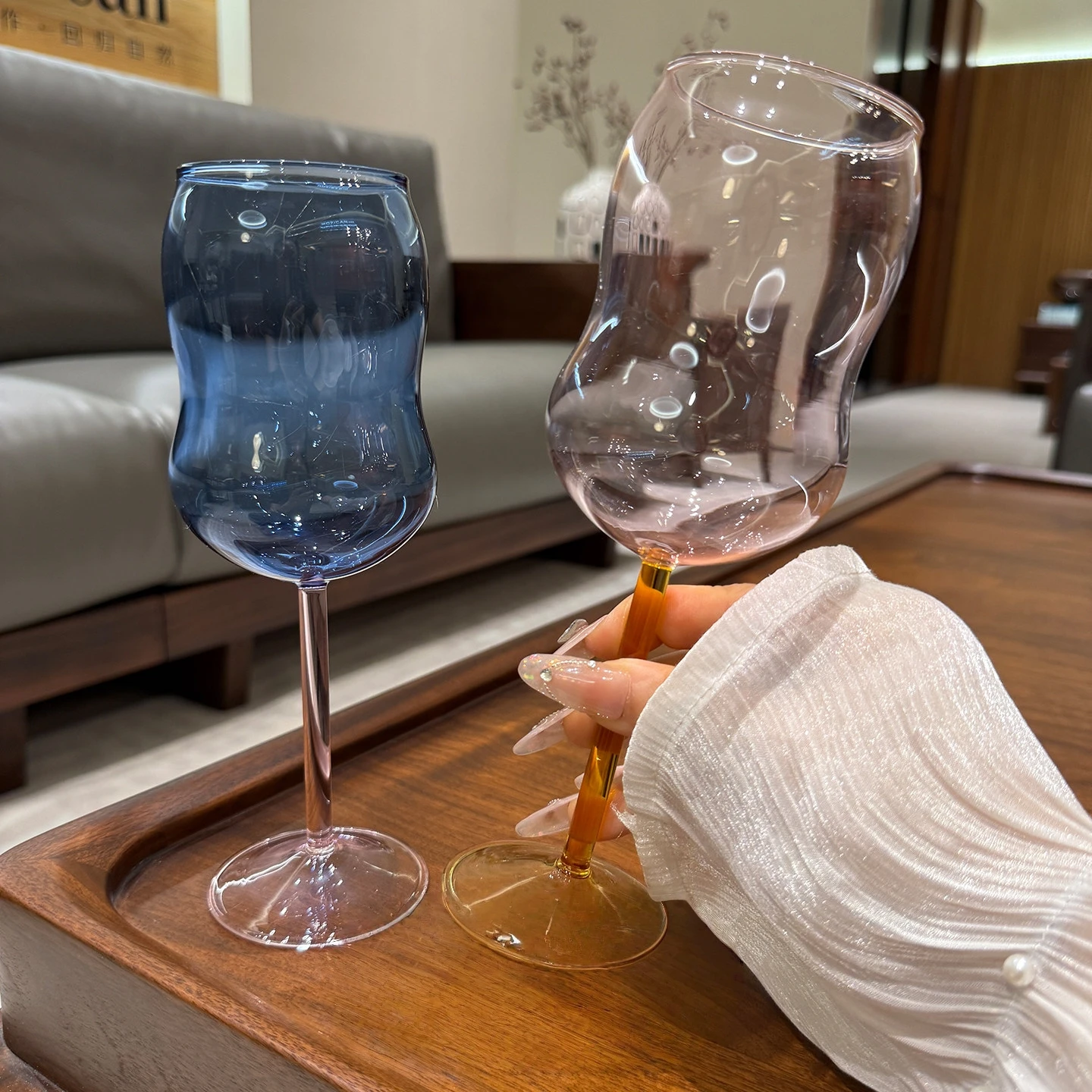 Ins Style Chubby Gourd Shaped Goblet Glass Cup High Borosilicate Resistant Glass Glass Cup Fruit Tea Soda Bubble Cocktail Glass