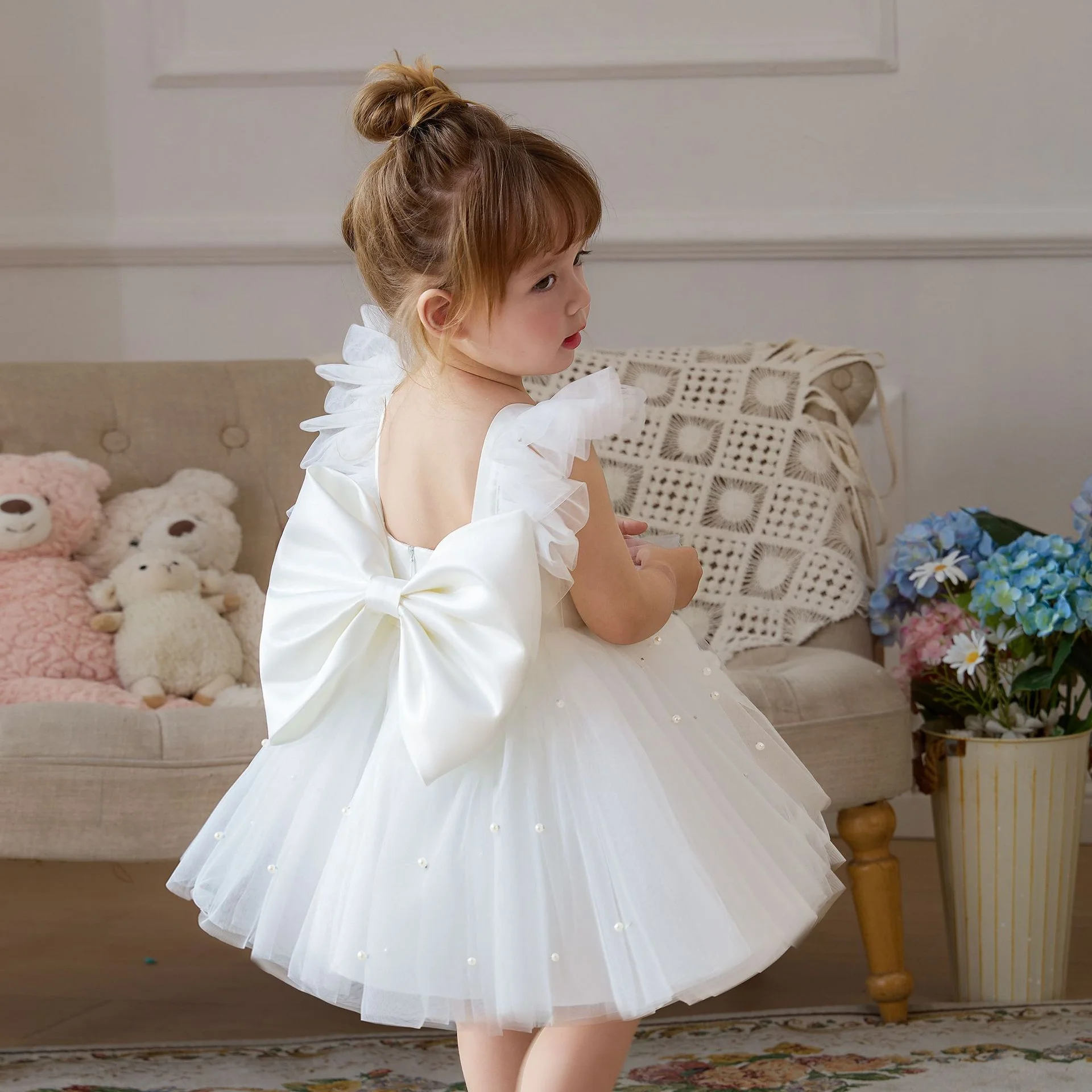 

2026 girls dress with flying sleeves, mesh princess dress, backless bow piano performance dress, birthday party dress Customized