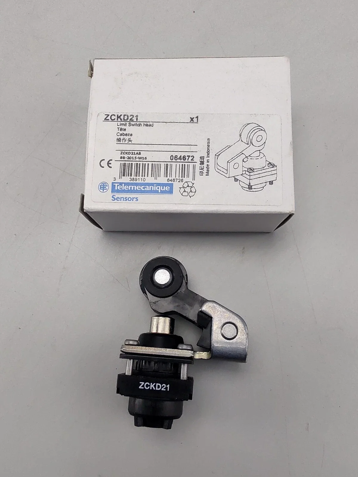ZCKD21 travel switch head XC Standard, ZCKD, thermoplastic roller lever plunger horizontal direction