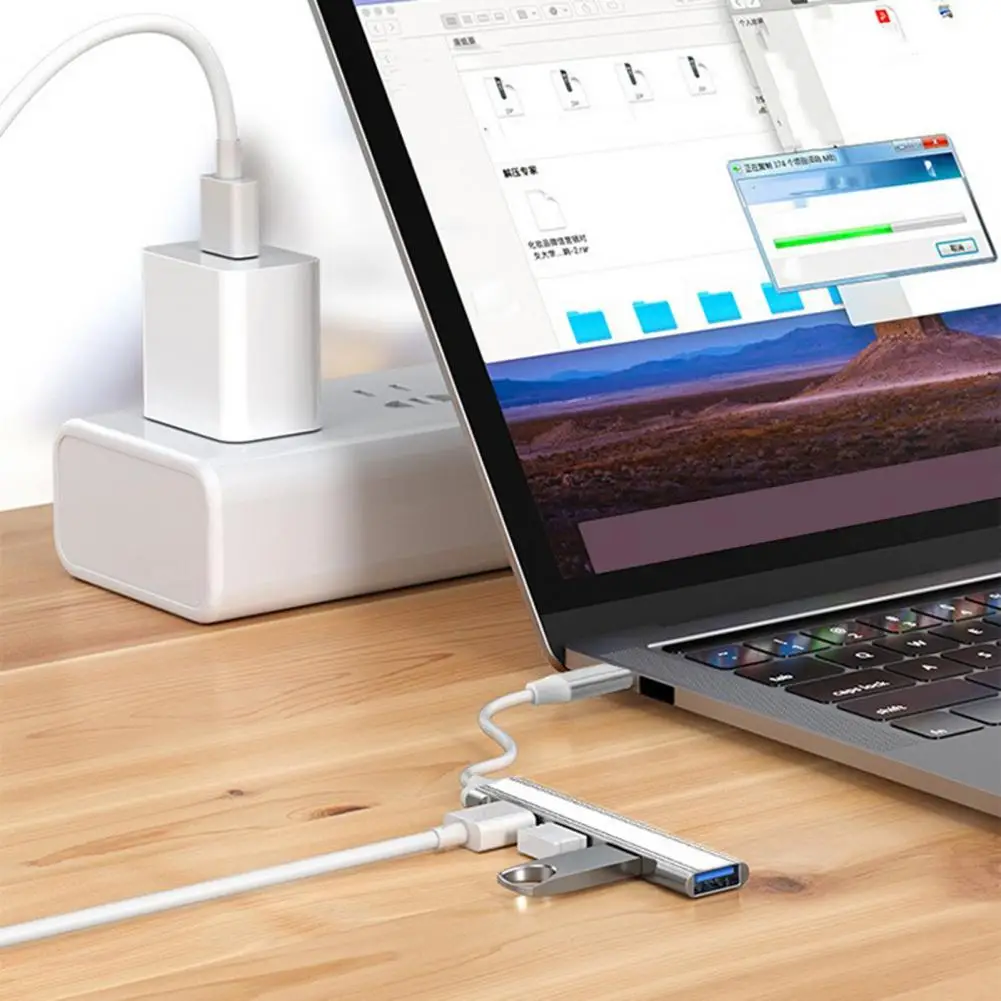 نقل البيانات بسرعة تبديد الحرارة عالية الكفاءة Type-C USB 3.0 محور الكمبيوتر المحمول الخائن للكمبيوتر