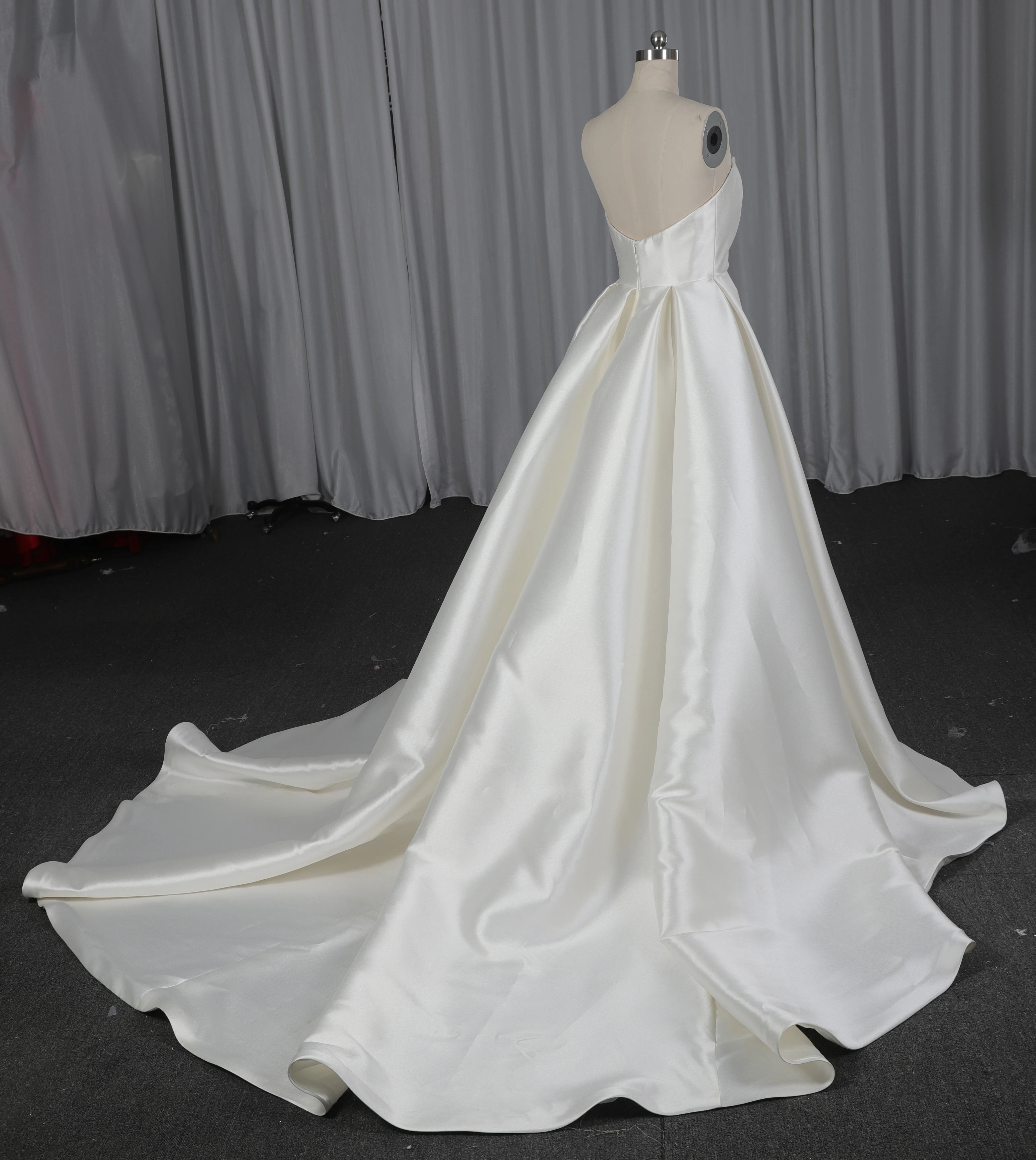 Vestido de baile de princesa mikado con abertura lateral alta, corsé sin tirantes, vestidos de novia