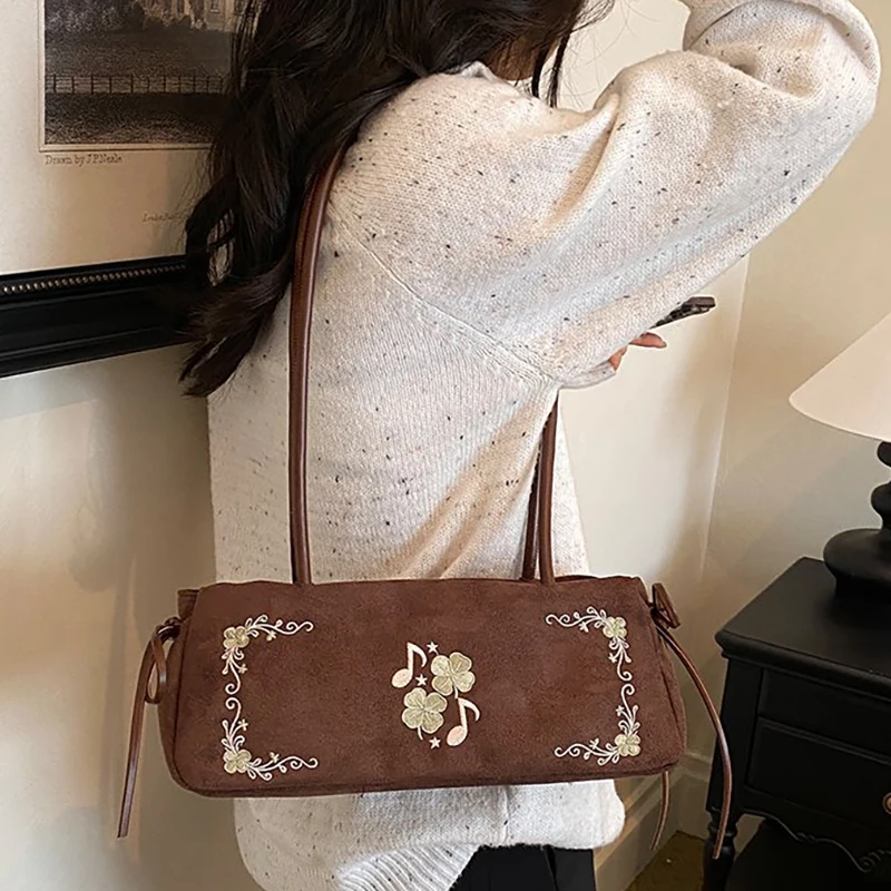 Ladies' Handbag 2026 Vintage Four Leaf Clover Note Embroidery Artistic Women'S Bag Fresh Handheld One Shoulder Crossbody Commute
