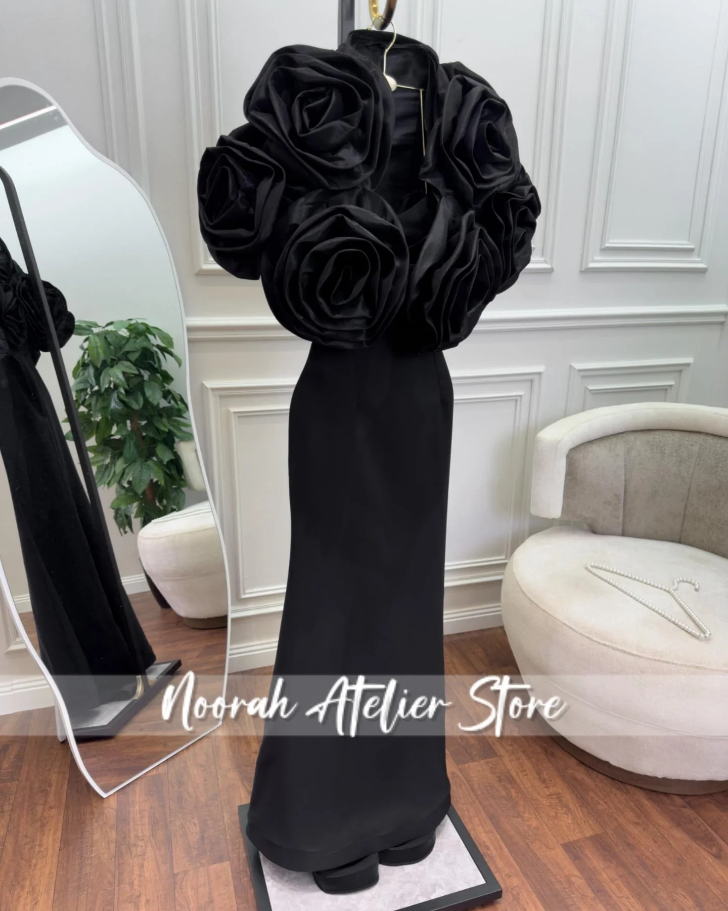 Elegante zwarte strapless zeemeermin luxe vrouwen avondjurken bloem cape 2025, vrouwen dubai beroemdheid jurk prom dress aangepast