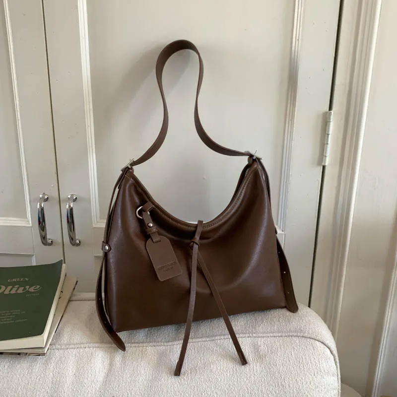 

2025 Niche Underarm Bag, Luxe Shoulder Purse for Women, Casual Crossbody Tote, Vintage Day-to-Night Bag, Textured Sling Bag