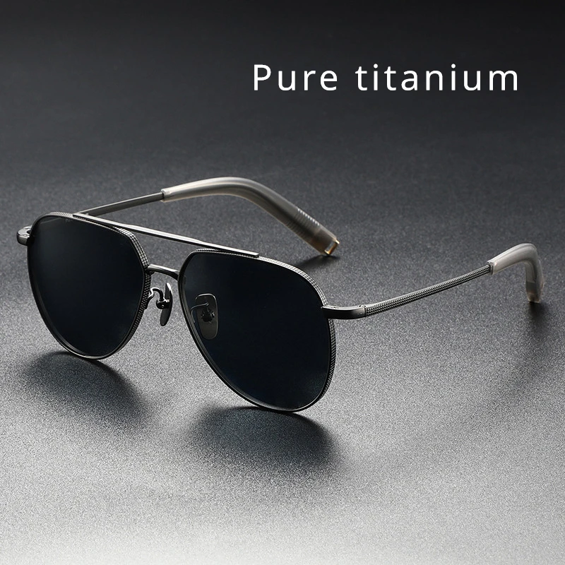 New Color Changing Polarized Glasses, Sunglasses, Pure Titanium Frame Minimalist and Fashionable Men\'s Sunglasses Classic Style