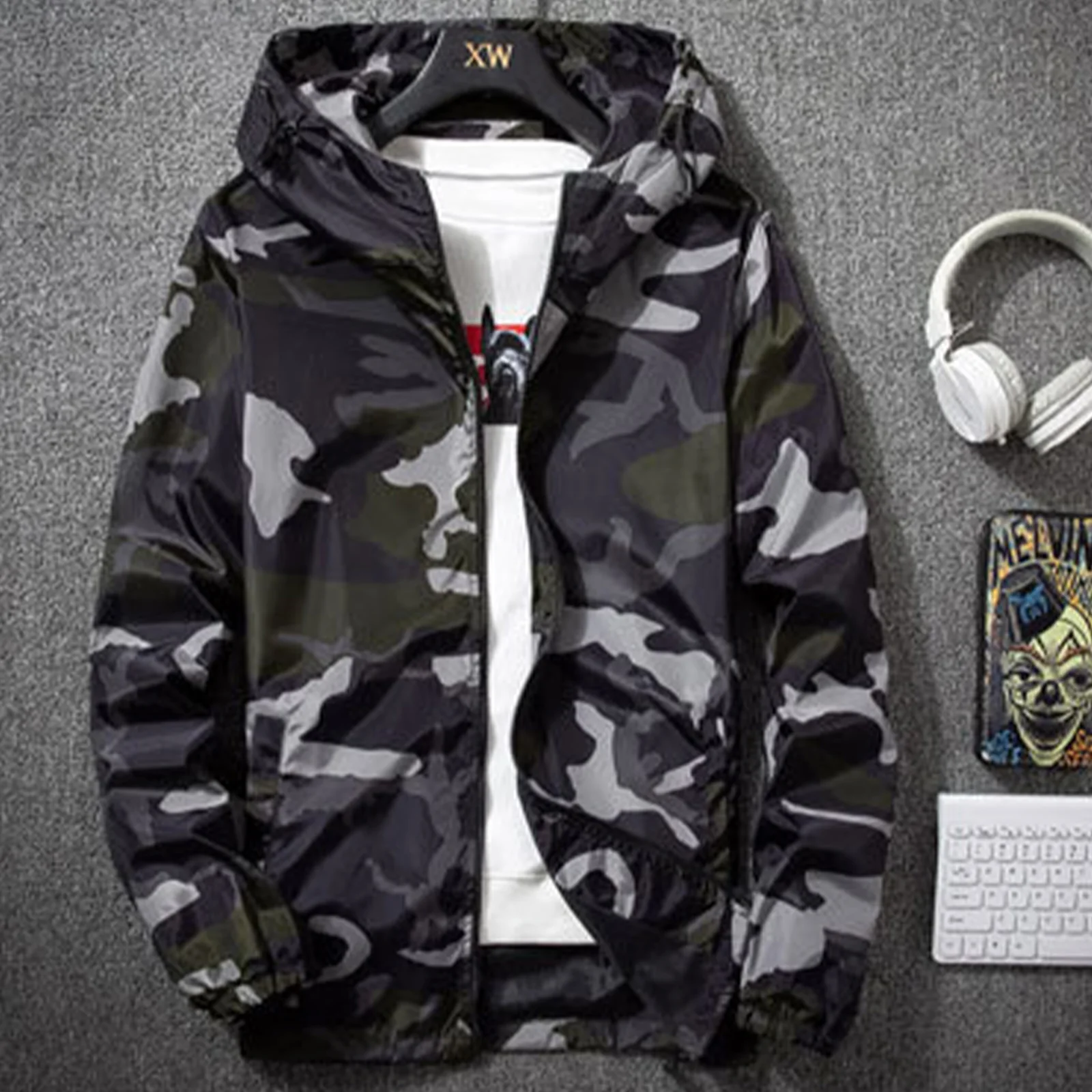 Men Camouflage Printed Hooded Jackets Long Sleeve Zipper Pockets Baseball Coat Windproof Outerwear for Hiking Cycling Daily Wear