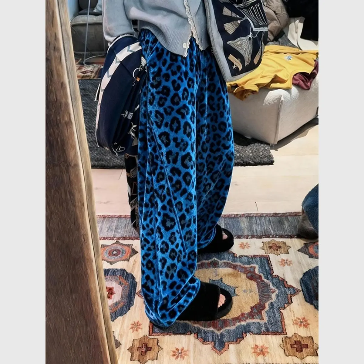 European high-end blue leopard print casual pants for women's autumn and winter 2025 new fashion trend pendant wide-leg pants