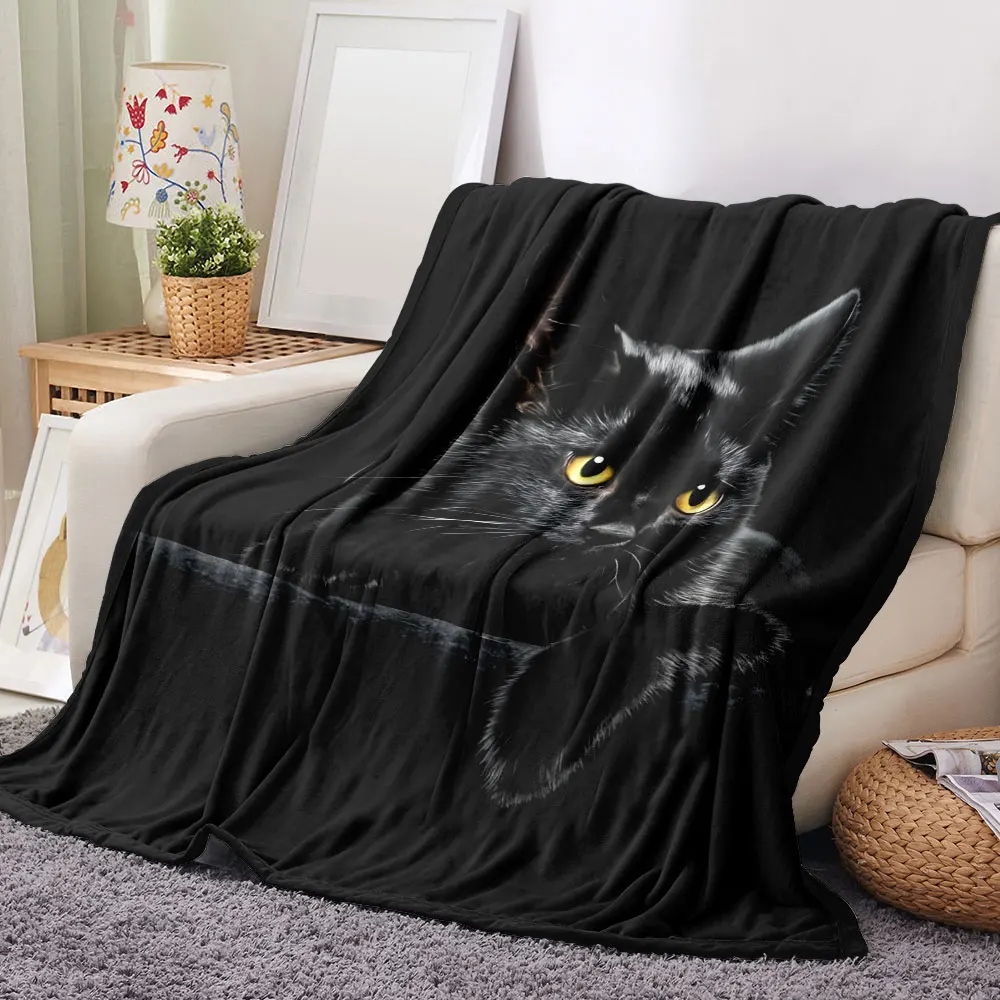 Manta con estampado de gato negro: forro polar con textura brillante,diseño de contraste dramático blanket