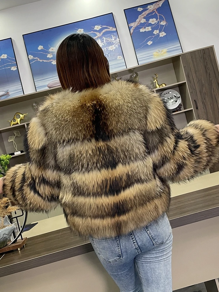 hot winter new high-end raccoon fur short women's jacket to keep warm and show wealth