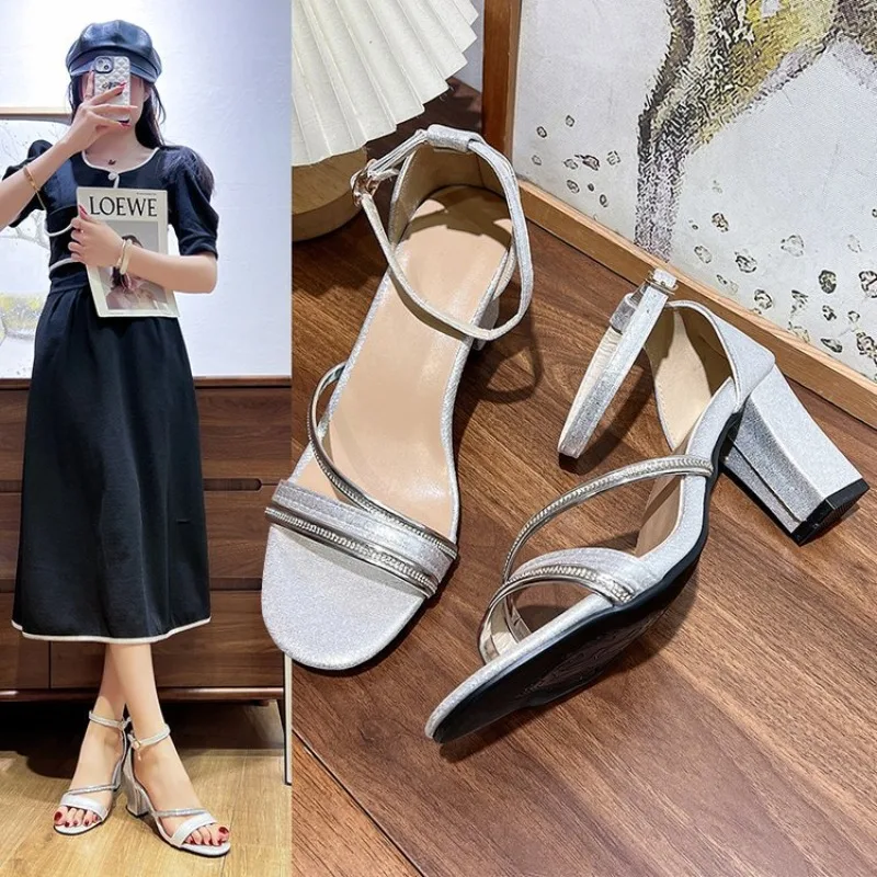 صنادل بكعب سميك للنساء أحذية عالية الكعب امرأة 2025 جولة تو حجر الراين الصيف المرأة كعب الصنادل حجم 35-42 #4