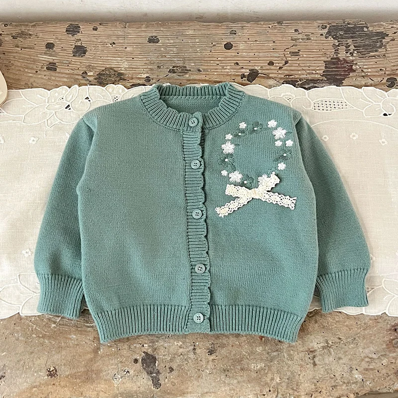 2026 ربيع جديد الرضع طفل الفتيات الحياكة سترة طويلة الأكمام الأزهار التطريز سترة معطف طفل رضيع الحياكة سترة