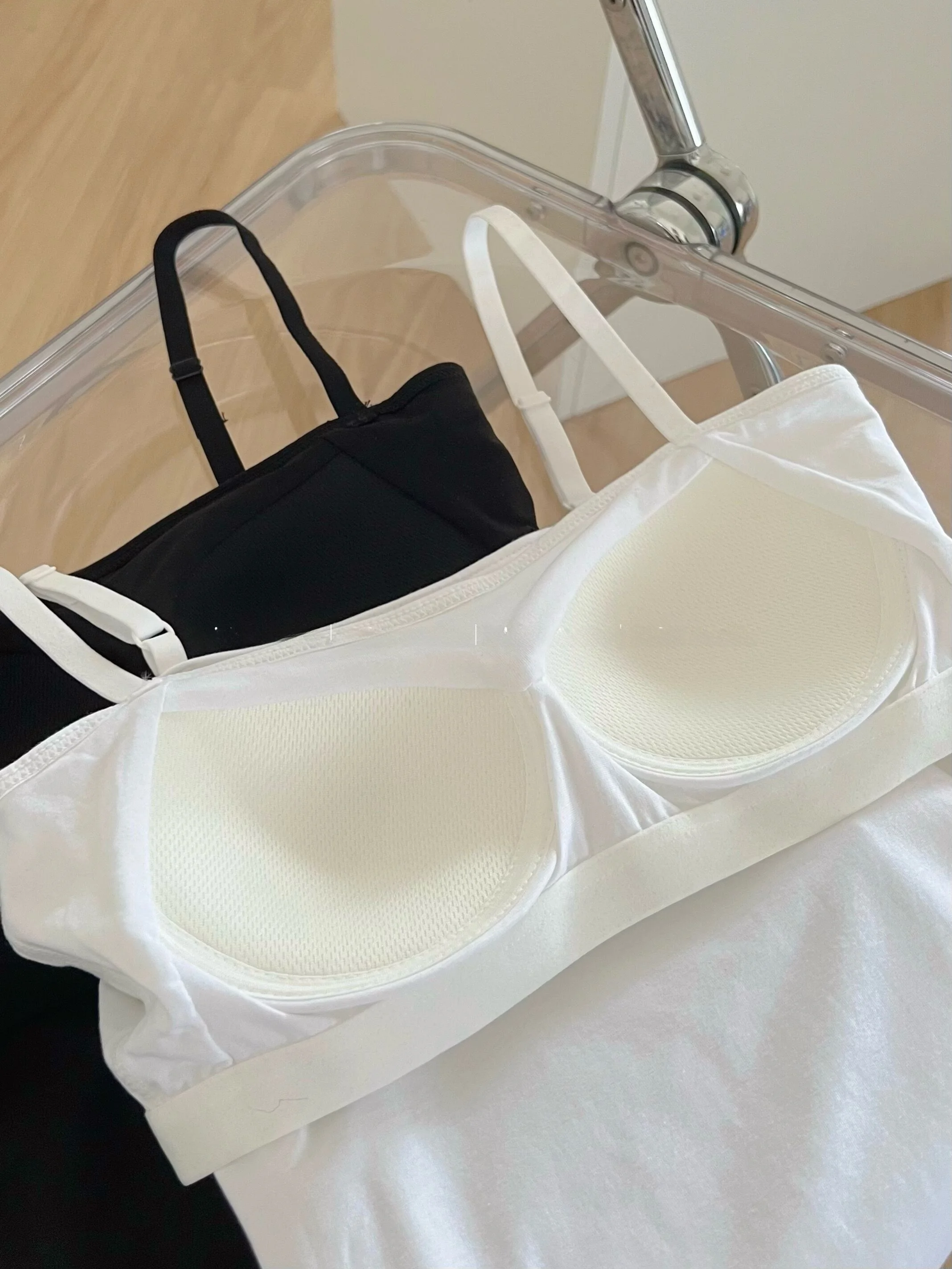 

Женский укороченный топ SALT, облегающий, с встроенным бюстгальтером, непрозрачный, для ношения как нижнее или верхнее белье, или как жилет