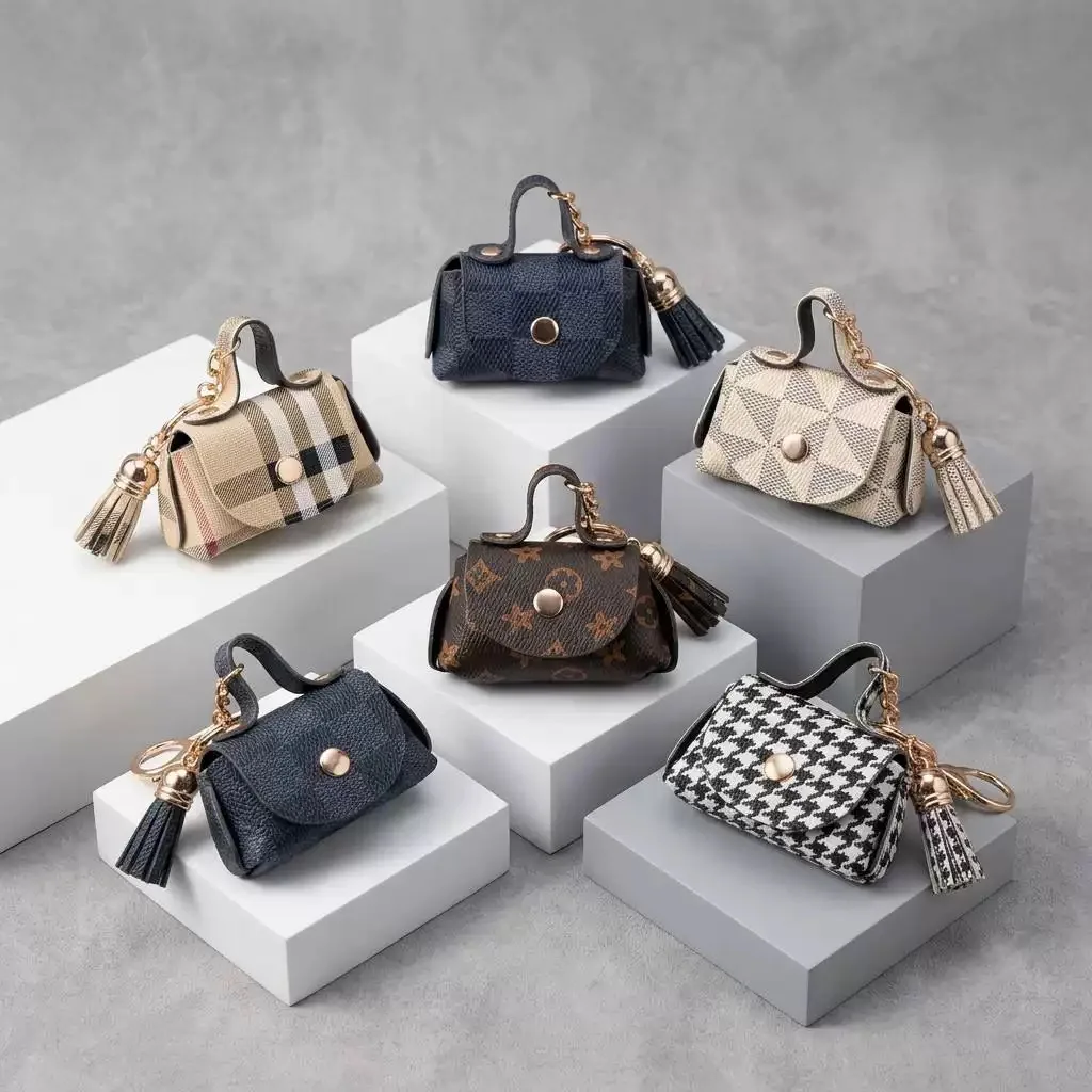 Creative small fragrance PU change small bag keychain tassel coin purse portable mini headphones small bag pendant
