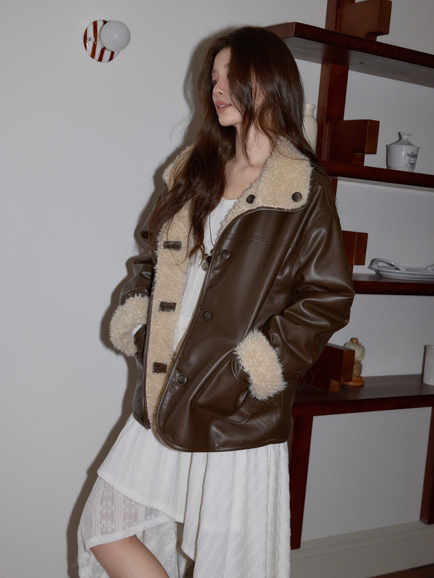 CaoCaoJia レディース両面着用可能冬用厚手ファー付きジャケット ソフトポリエステル繊維 大きめコート 通勤スタイル ゆったりフィット 長袖