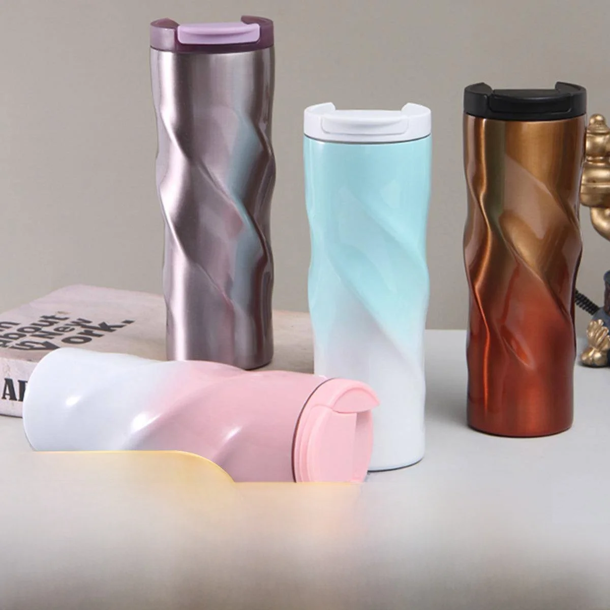 

Термокружка из нержавеющей стали, портативная автомобильная кружка, градиентная цветная кружка для кофе, подарочная кружка с функцией сохранения тепла, кружка «Космонавт»