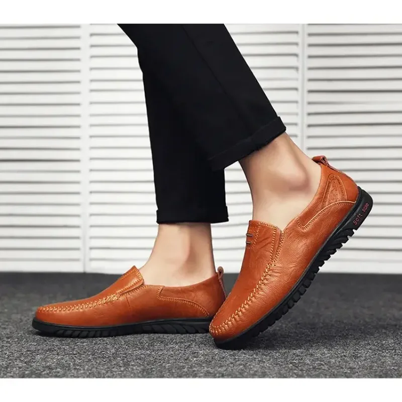 

Простые атмосферные, нескользящие и износостойкие, качественные ленивые однопедальные, легкие и дышащие лоферы.