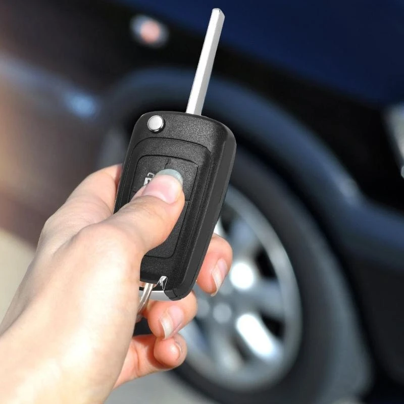 

Vehicle Foldable Case Folding Car Case Shell Replacement Enhances Durability for Round Emblems Car Keys