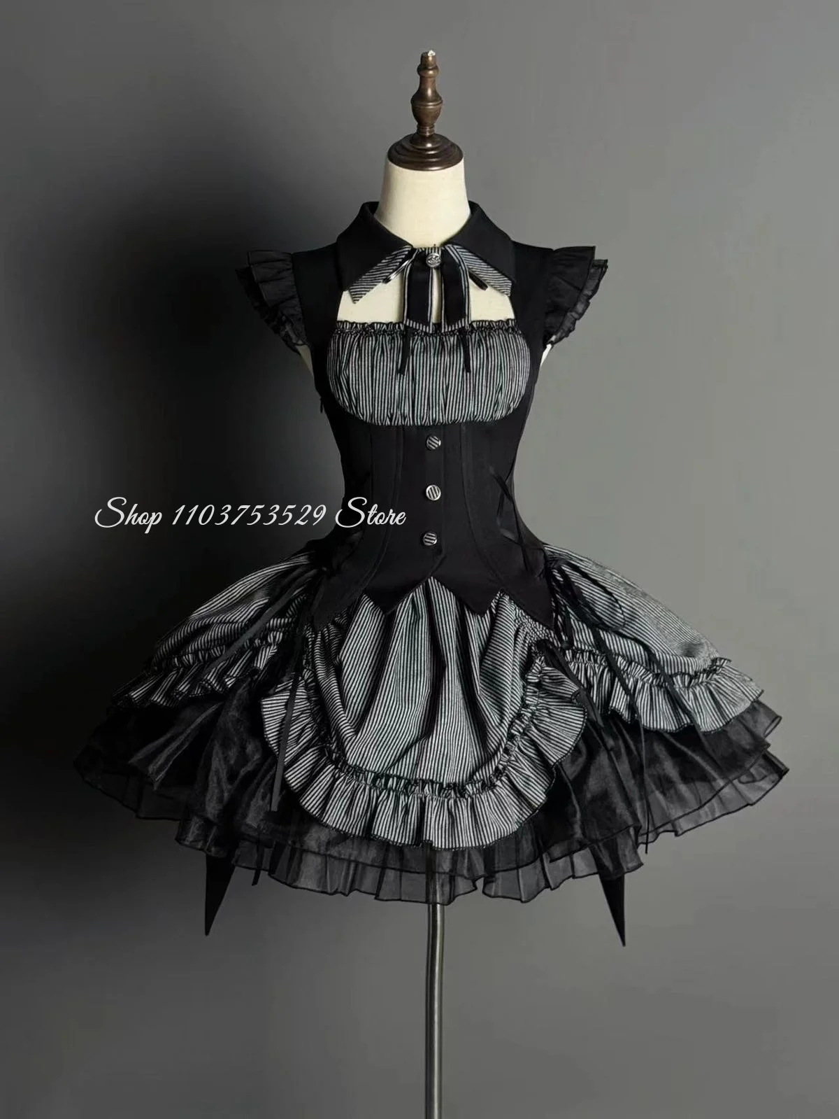 カスタムチャコールゴシックロリータボールガウンボタンコルセットボディスレースパフィースカート特別な機会のイブニングガウン仮面舞踏会ドレス