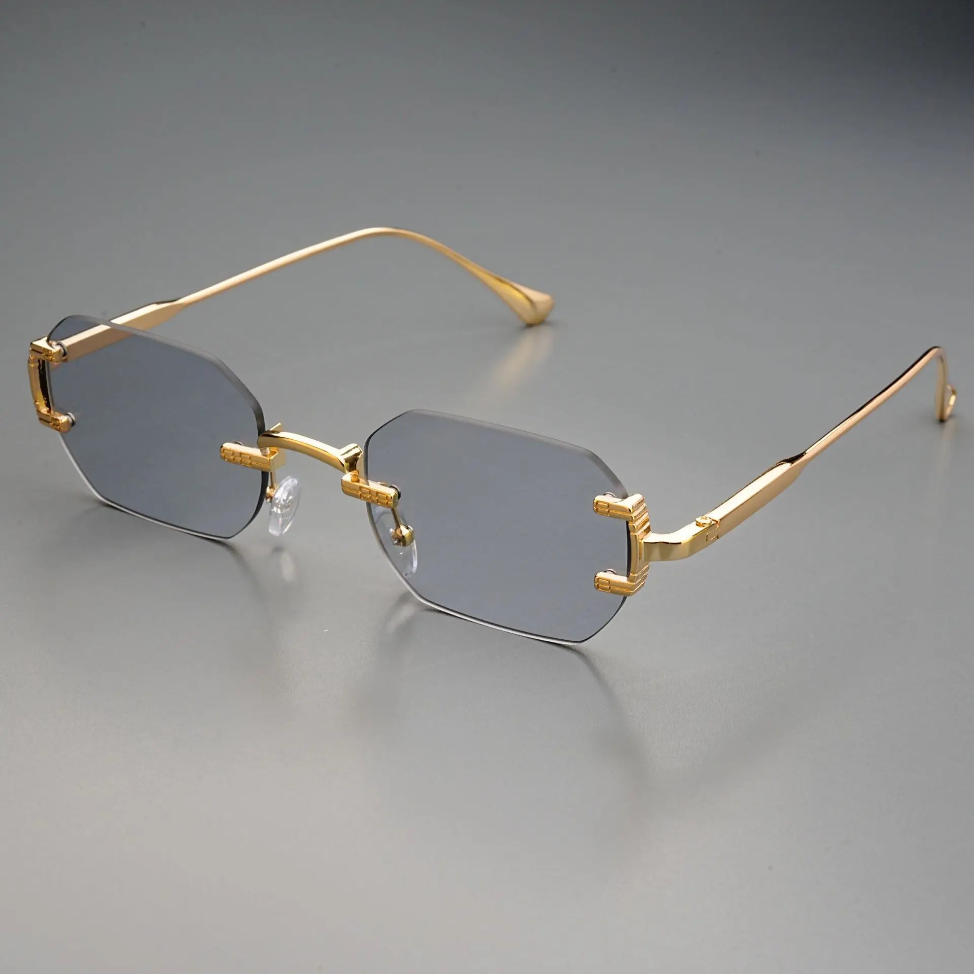 

Rimless Sunglasses Rectangle Fashion Popular Women Men Shades Small Square Sun Glasses For Female male Summer Traveling Oculos