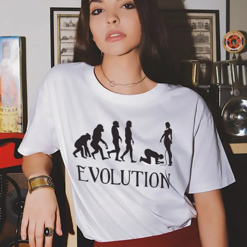 T-shirt unisexe pour homme en coton respirant, col rond, avec imprimé parodie humoristique sur l'évolution, esthétique streetwear de la sous-culture Alt, mignon.