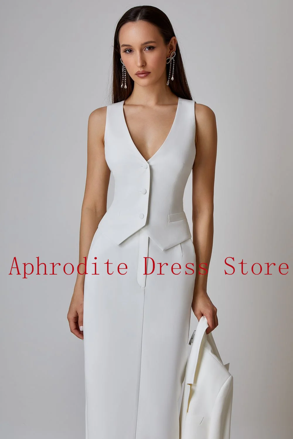 فستان سهرة أنيق من الجيرسيه الأبيض مخصص مع أزرار وجيب على شكل حرف V وأكمام قصيرة فساتين حفلات عالية الجودة