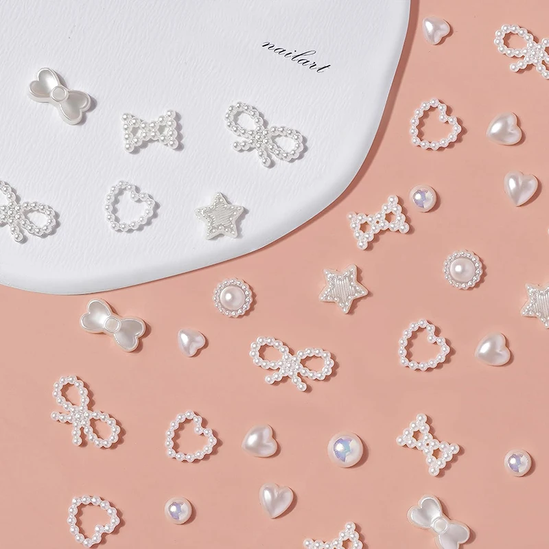 500 Stück Weiße Nagelcharms Perlen Gemischter Stil Herz Schleife Stern Perlen Sortierte Strass-Steine Perlen für Nägel Basteln Kunst Dekoration – Detail 11