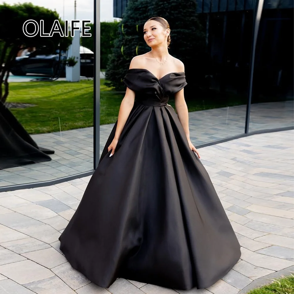 Customized Princess Women's Off-Shoulder Satin Pleated Evening Party Dress Backelss Court A-line Prom Bridesmaid Gown with Bow