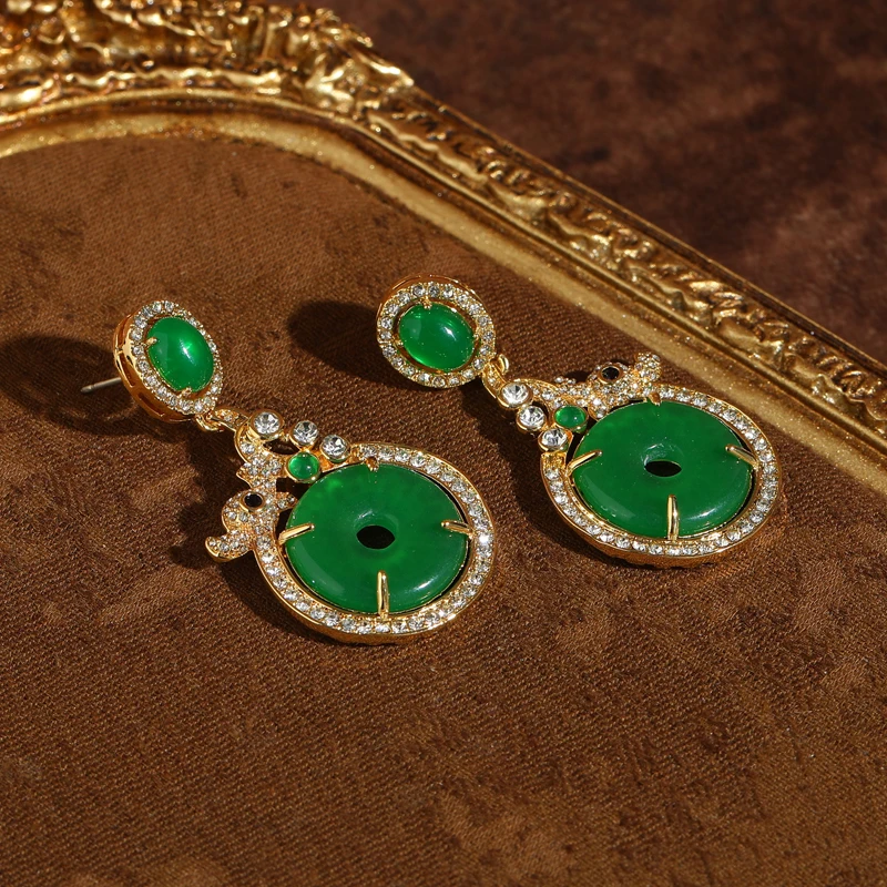 

Green Jade Drop Earrings For Women 2026 Vintage Peace Knot Gold Color Rhinestone Designer Jewelry 2026 New Trends Mother Gifts