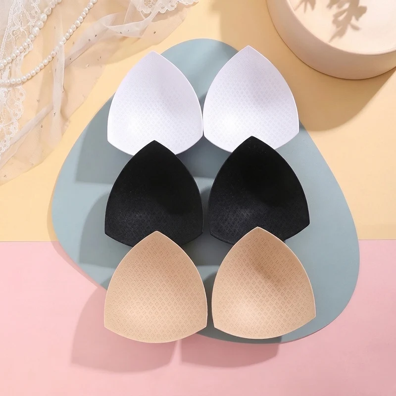 3 Pairs of Thin Triangular Breast Pads, Highly Elastic, Soft and Skin-Friendly, Reusable, Suitable for Sports Bras, Swimsuits, Yoga Wear, and Cup Inserts