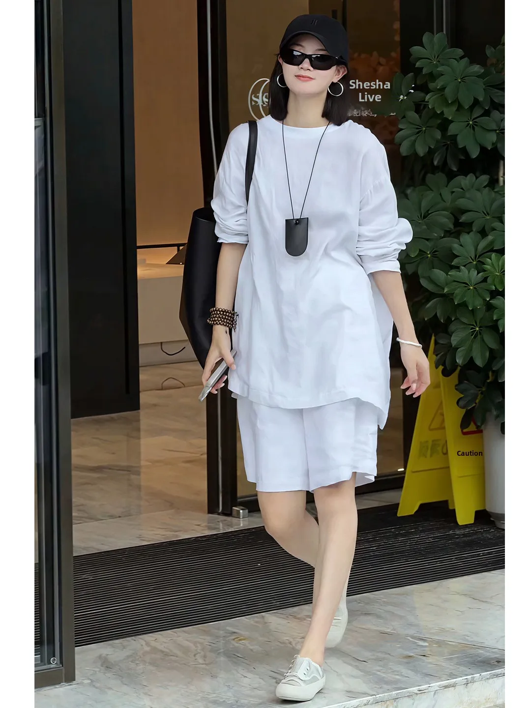 Casual Cotton Linen Sportswear Set Women Summer Lazy Loose Money Style Linen T-Shirt Shorts Two Piece Set Breathable Mid-Length