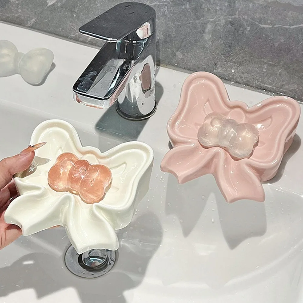 

Moisture-proof Ceramic Bow Soap Box Soap Holder Self Draining Butterfly Soap Dish Light Luxury Extend Soap Life Soap Drying Rack