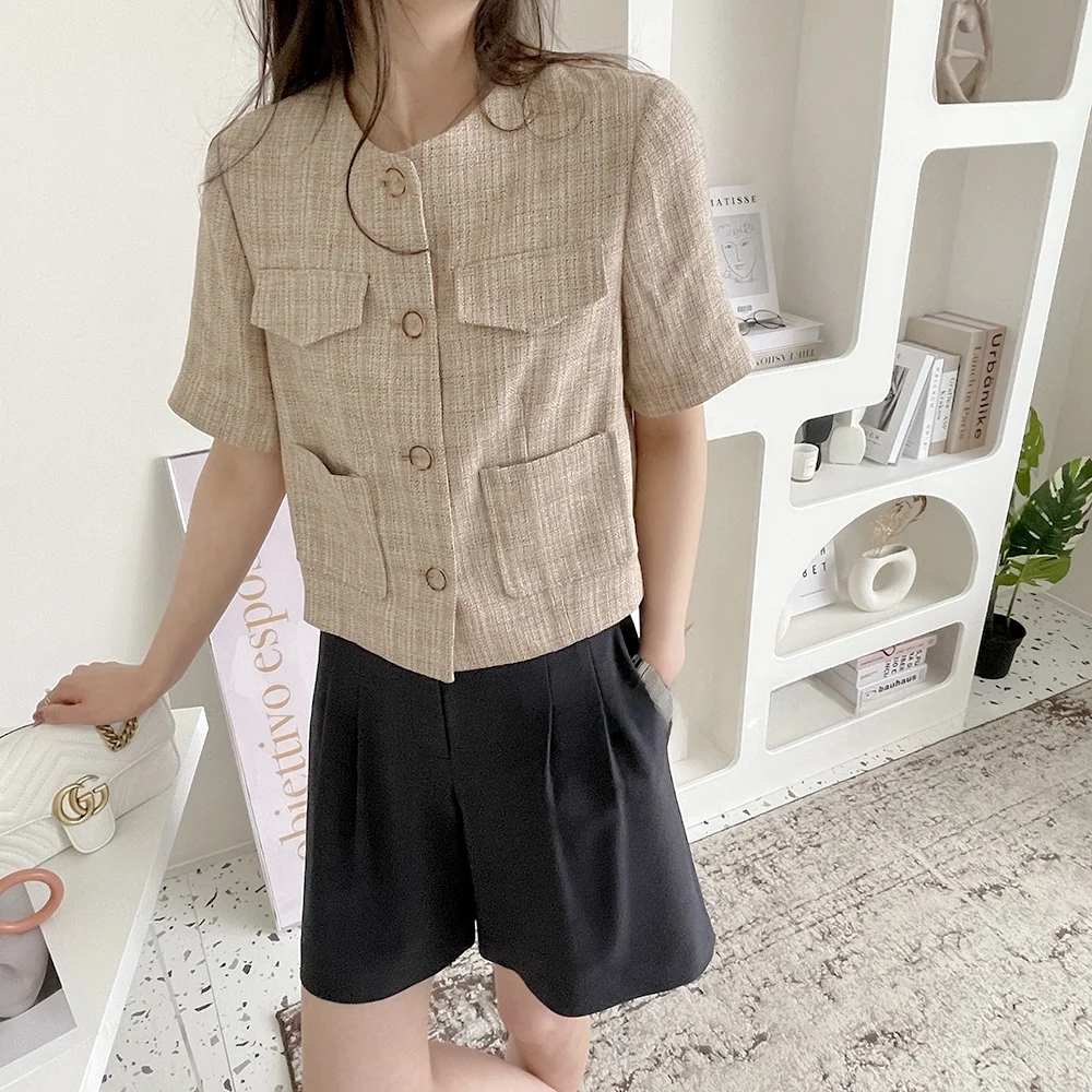 

QPP Commute Sle круглый Ne ort Sve Верхняя одежда Универсальный утягивающий верх на пуговицах Дизайн с деталями из тонкого материала Лето S...