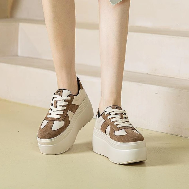 8 سنتيمتر ستوكات جلد النساء موضة الارتفاع زيادة أحذية رياضية منصة إسفين الخريف الربيع الكعوب المخفية الجوارب أحذية فلكنيز #2